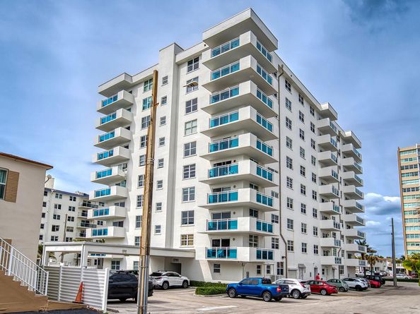1701 S Ocean Drive 401, Hollywood FL 33019