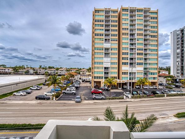 1701 S Ocean Drive 401, Hollywood FL 33019