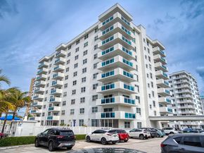 1701 S Ocean Drive 401, Hollywood FL 33019
