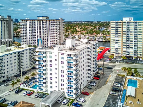 1701 S Ocean Drive 401, Hollywood FL 33019