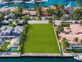 2455 Del Lago Dr, Fort Lauderdale FL 33316