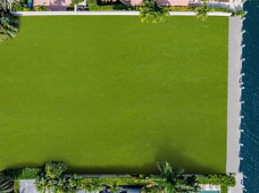 2455 Del Lago Dr, Fort Lauderdale FL 33316