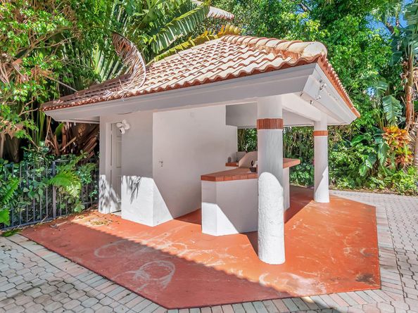 930 N Parkside Circle N, Boca Raton FL 33486