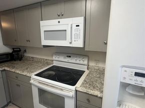 208 Lake Pointe Dr 202, Oakland Park FL 33309