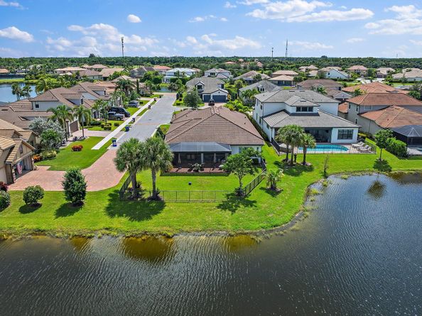 129 Blanca Isles Lane, Jupiter FL 33478