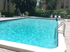8421 Forest Hills Dr 102, Coral Springs FL 33065