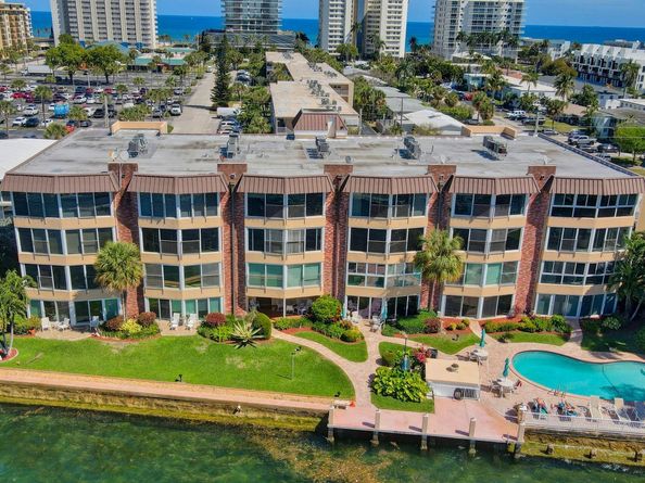 725 N Riverside Dr 205, Pompano Beach FL 33062