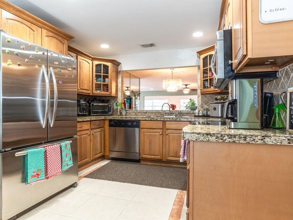 7076 Pine Manor Drive, Lake Worth FL 33467