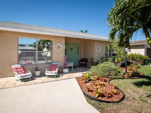 7076 Pine Manor Drive, Lake Worth FL 33467