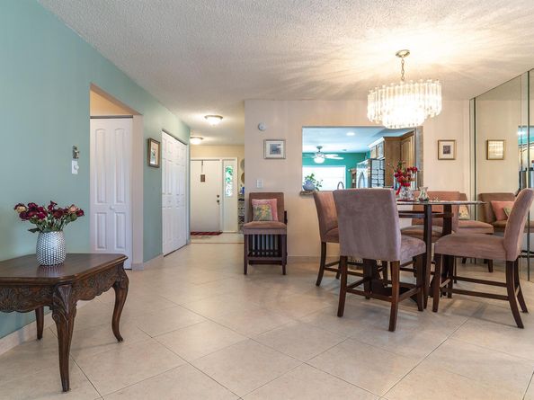 7076 Pine Manor Drive, Lake Worth FL 33467