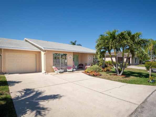 7076 Pine Manor Drive, Lake Worth FL 33467