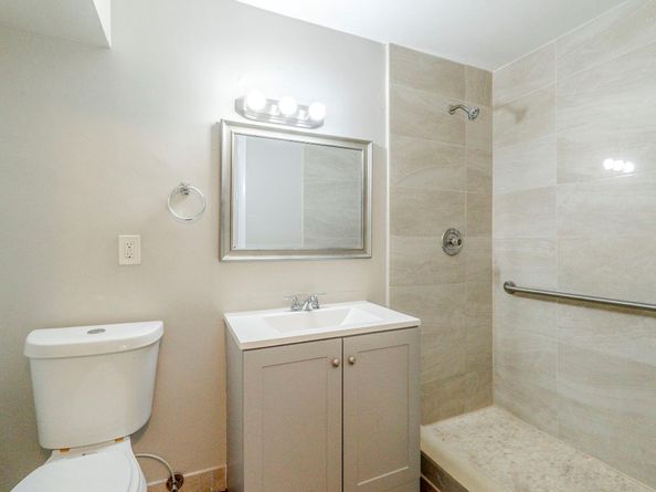 734 SW 4th St, Dania Beach FL 33004