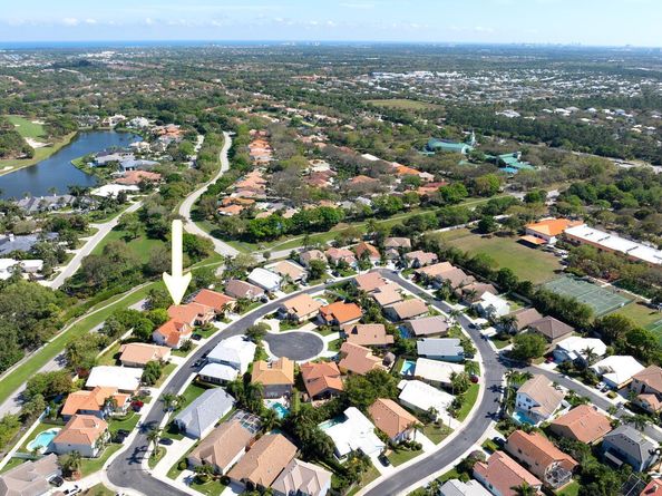 151 St Michaels Court, Jupiter FL 33458