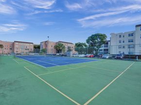 2801 Somerset Dr 205, Lauderdale Lakes FL 33311