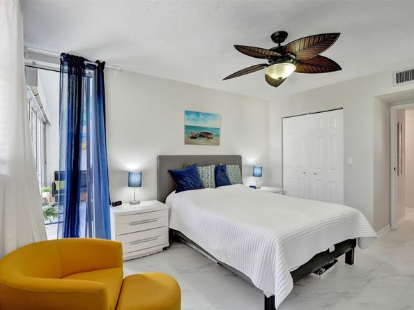 2801 Somerset Dr 205, Lauderdale Lakes FL 33311