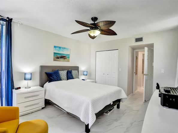 2801 Somerset Dr 205, Lauderdale Lakes FL 33311