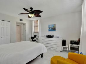 2801 Somerset Dr 205, Lauderdale Lakes FL 33311