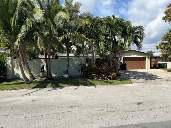 5631 NE 16th Ave, Fort Lauderdale FL 33334