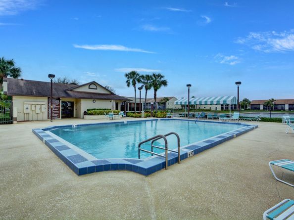 7843 Willow Spring Drive 623, Lake Worth FL 33467