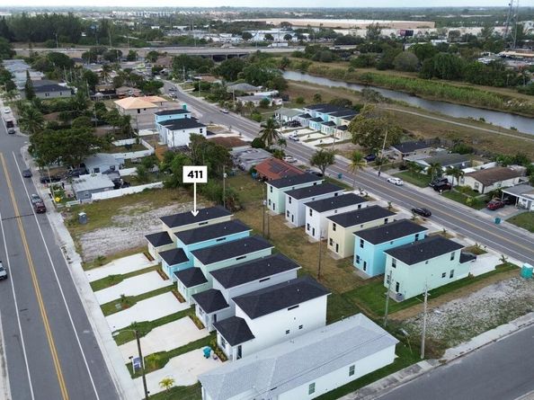 411 NW 12th Avenue, Boynton Beach FL 33435