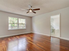 10249 NW 7th St, Coral Springs FL 33071