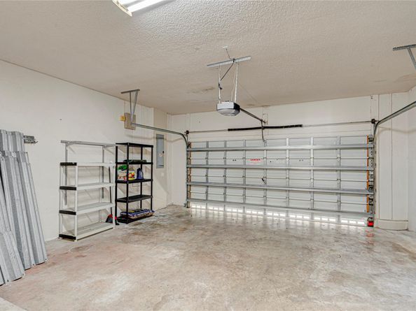 10249 NW 7th St, Coral Springs FL 33071