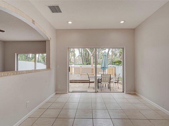 10249 NW 7th St, Coral Springs FL 33071