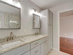 10249 NW 7th St, Coral Springs FL 33071