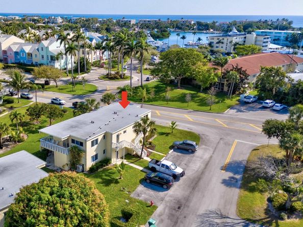 2755 NE 28th Ave A3, Lighthouse Point FL 33064
