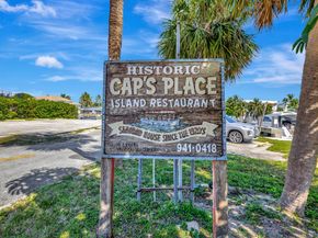 2755 NE 28th Ave A3, Lighthouse Point FL 33064