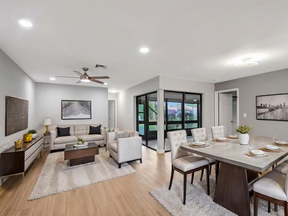 6107 Elsinore Circle, Greenacres FL 33463
