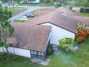 6107 Elsinore Circle, Greenacres FL 33463