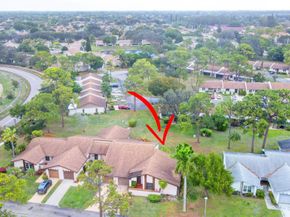 6107 Elsinore Circle, Greenacres FL 33463
