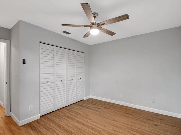 6107 Elsinore Circle, Greenacres FL 33463