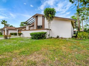 6107 Elsinore Circle, Greenacres FL 33463