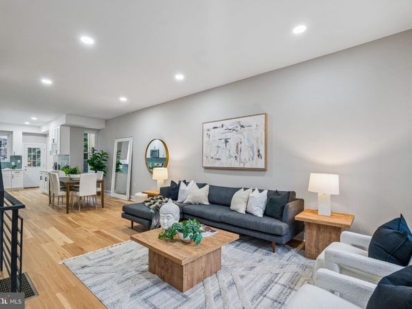1629 Ellsworth, Philadelphia PA 19146