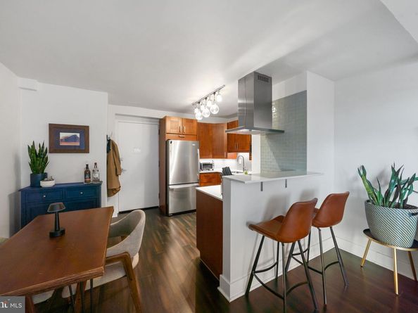 1810 Rittenhouse Square 610, Philadelphia PA 19103