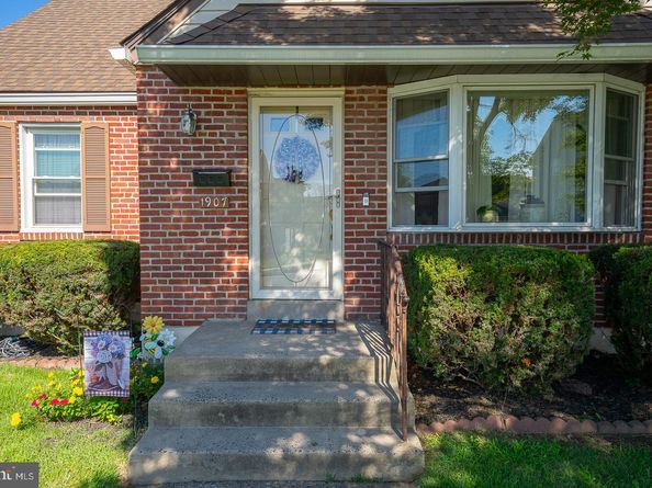 1907 Armstrong Avenue, Morton PA 19070