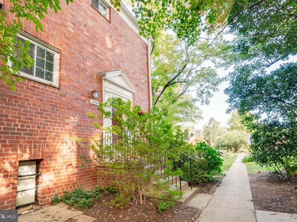 3756 Gunston Road, Alexandria VA 22302