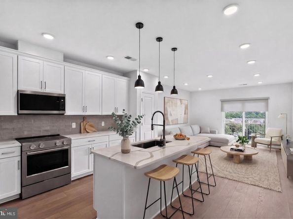 431 Washington Street 2109 JADWIN, Conshohocken PA 19428