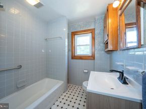 437 Rittenhouse Circle, Havertown PA 19083