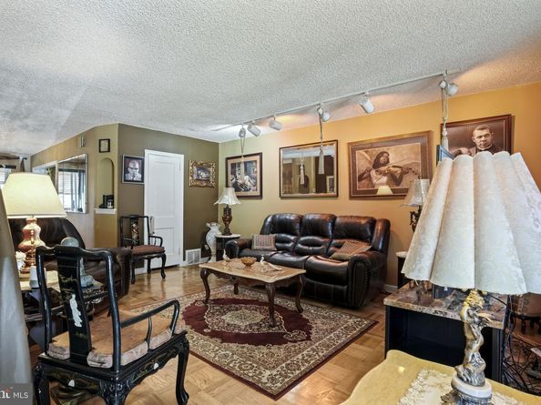 540 Parnell Place, Philadelphia PA 19144