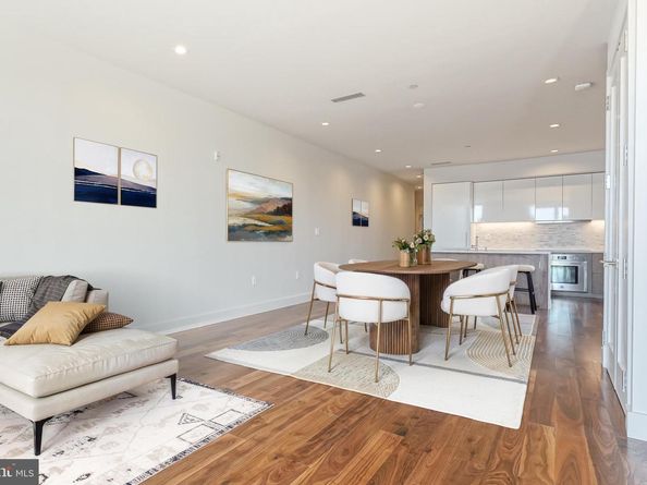 621 S 24TH Street 308, Philadelphia PA 19146