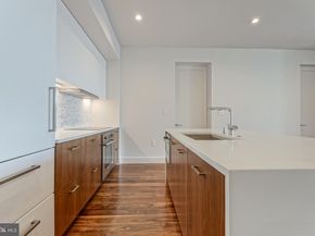 621 S 24TH Street 308, Philadelphia PA 19146