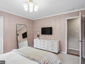 11220 Willowbrook Drive, Potomac MD 20854