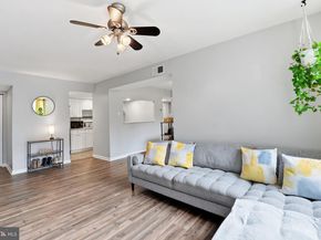 501 N Armistead Street T3, Alexandria VA 22312
