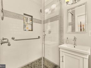 3630 37TH Street N, Arlington VA 22207
