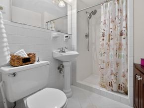 7551 Spring Lake Drive D1, Bethesda MD 20817