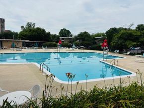 7551 Spring Lake Drive D1, Bethesda MD 20817