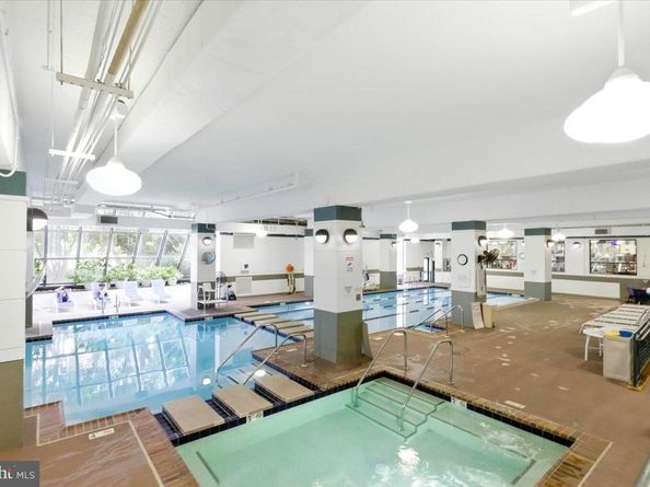 309 Yoakum Parkway 204, Alexandria VA 22304